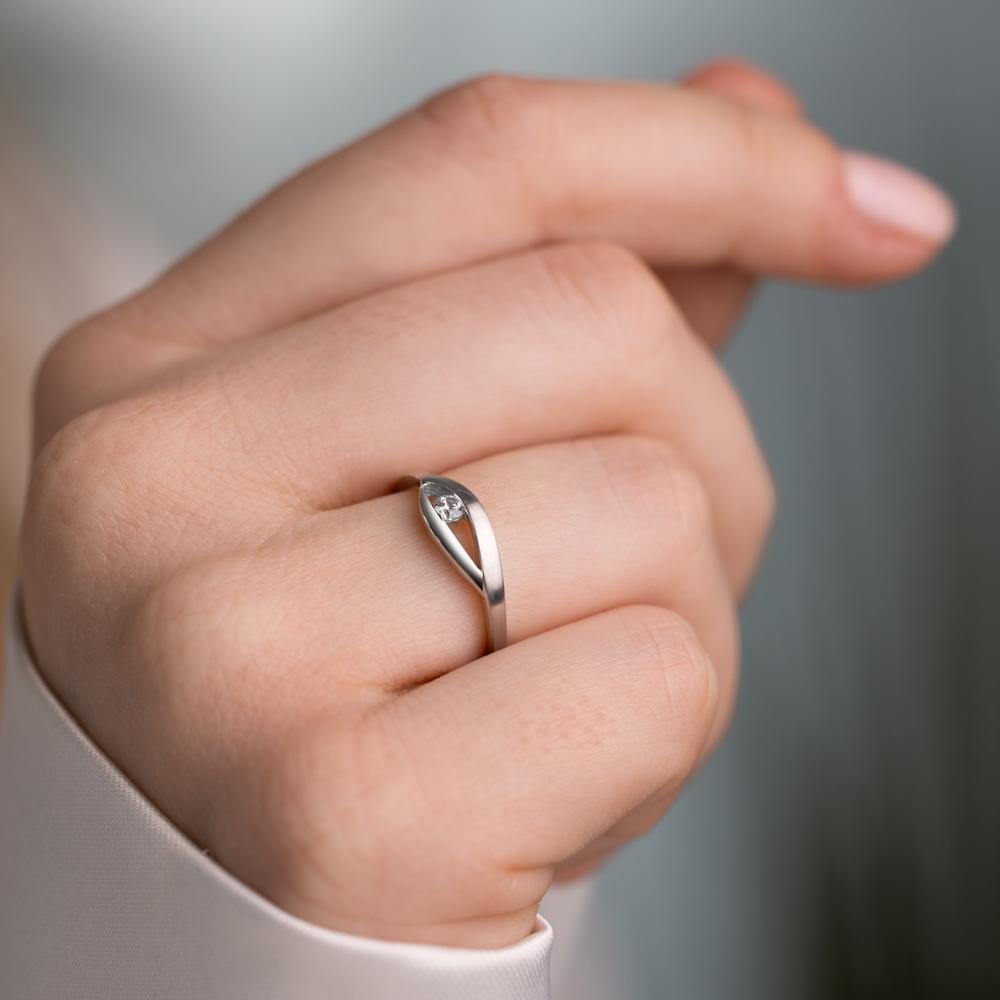 Anello Oro bianco 375/9K Zirconia